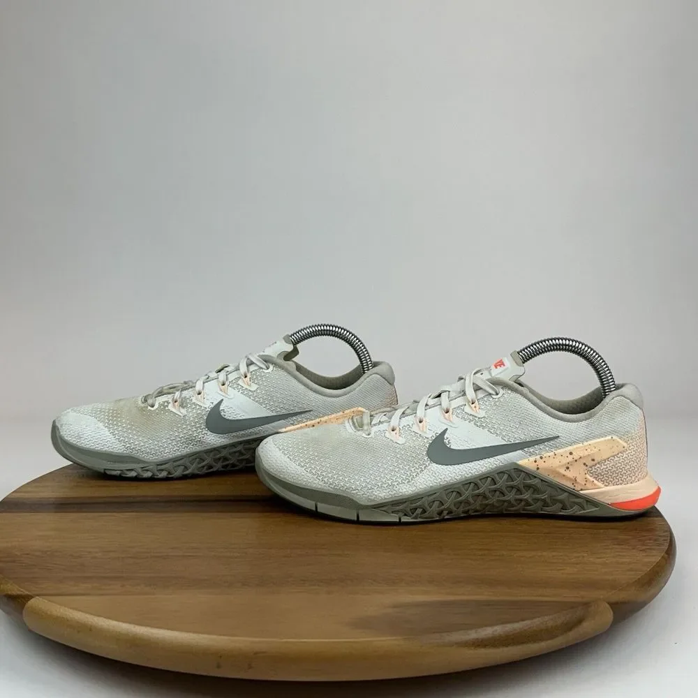 Womens Nike‎ Metcon 4 White Athletic Training Gym Sneakers Shoes Size 8.5 M